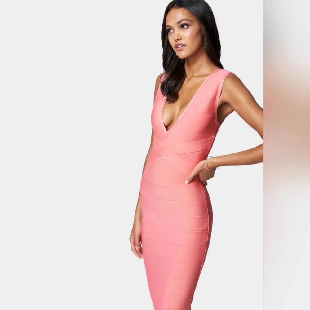Bebe DOUBLE V BANDAGE MIDI DRESS coral peach size L Large